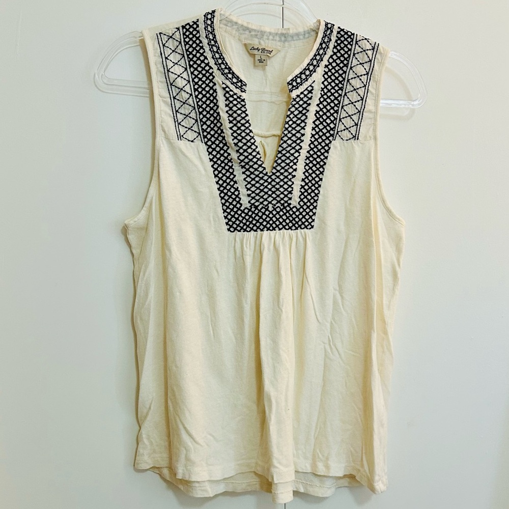Lucky Brand Cream and Navy Embroidered Blouse Women’s size Large Graphic